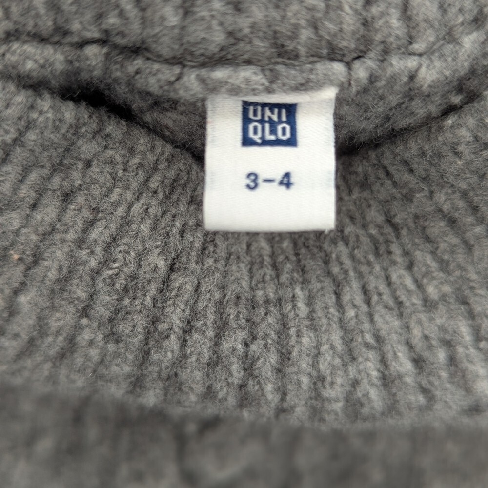 Uniqlo Kids Unisex (Size 3-4) Souffle Yarn Mock-Neck Gray Cable-Knit Sweater - Picture 11 of 11
